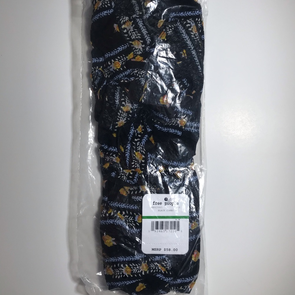 Free People Love to Printed Cami Black Size Large - Picture 3 of 5